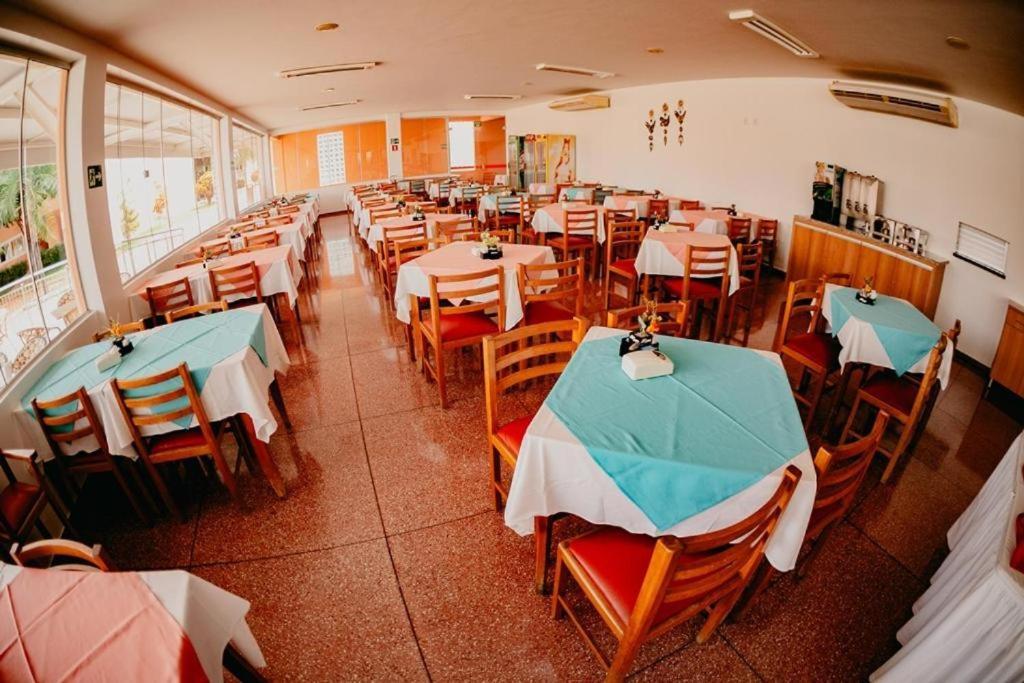 Appartamento Cd Diroma Fiori Caldas Novas Esterno foto